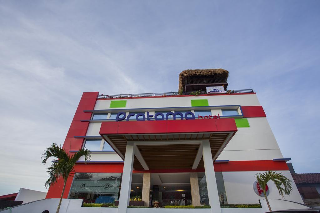 Pratama Hotel & Convention Матарам Экстерьер фото