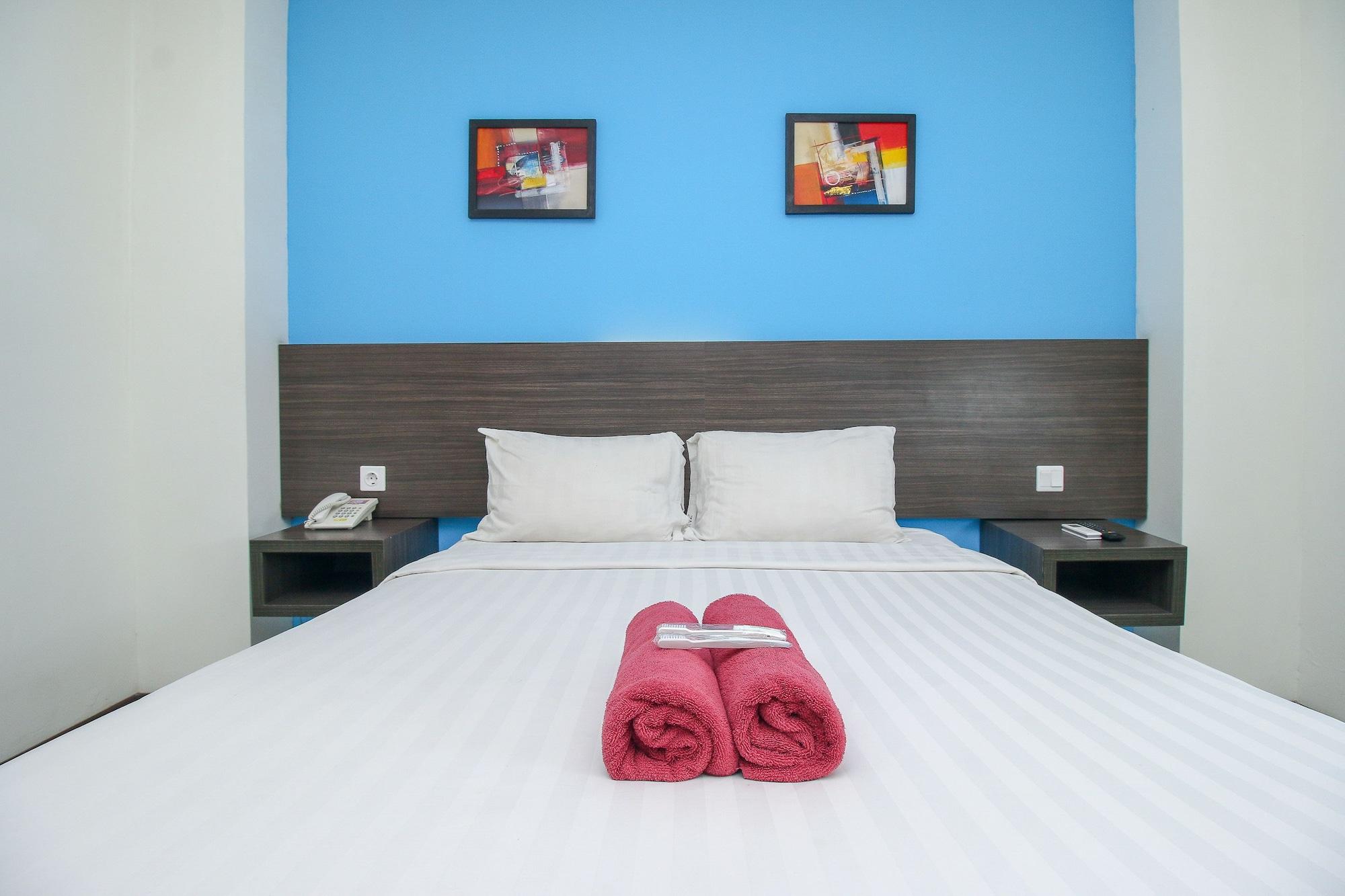 Pratama Hotel & Convention Матарам Экстерьер фото