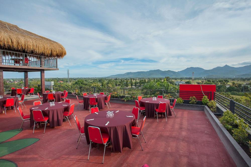 Pratama Hotel & Convention Матарам Экстерьер фото