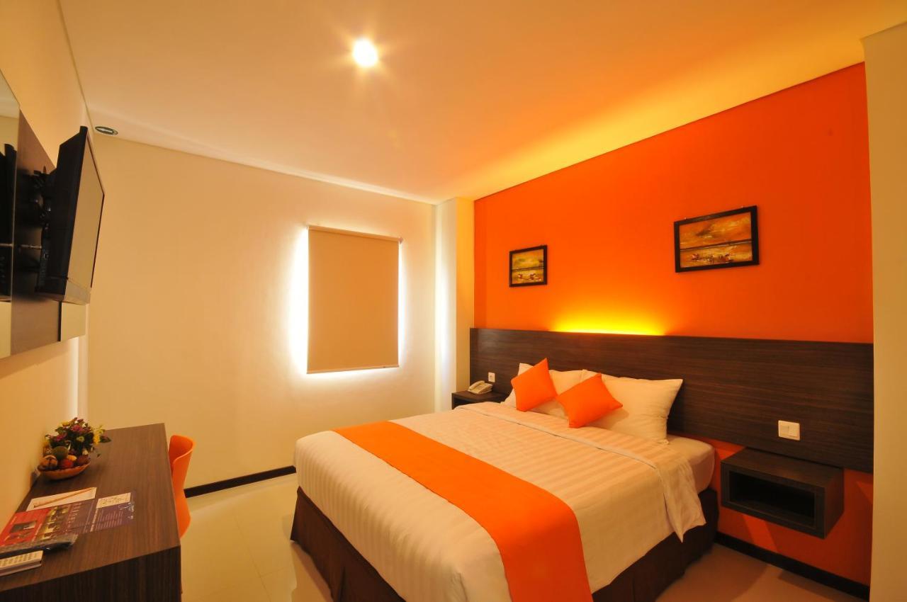 Pratama Hotel & Convention Матарам Экстерьер фото